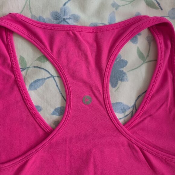 90 Degree Workout Top - Picture 3 of 3
